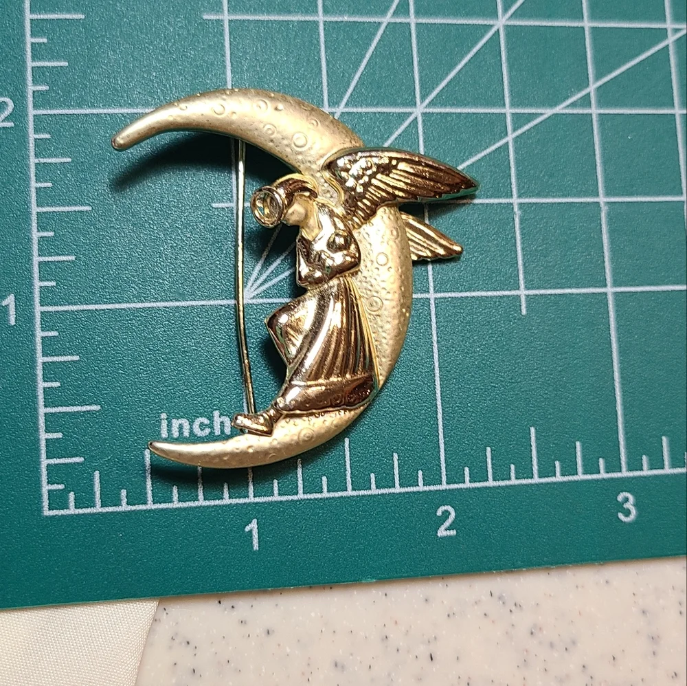 Angel/moon Brooch For Sale Today Gold Tone